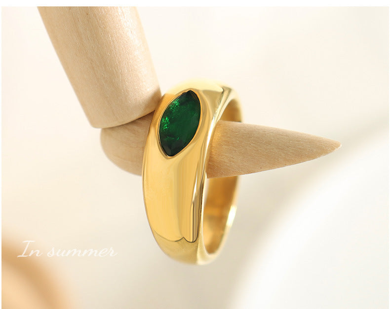 New high-grade best seller emerald zircon inlaid ring