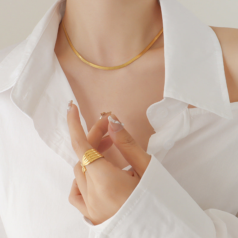 Popular blade chain personality versatile 18K gold snake bone chain hot girl necklace bracelet jewelry set