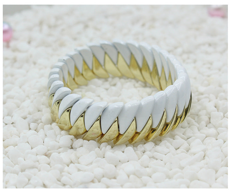 2023 new popular personality metal enamel bracelet high-end bracelet