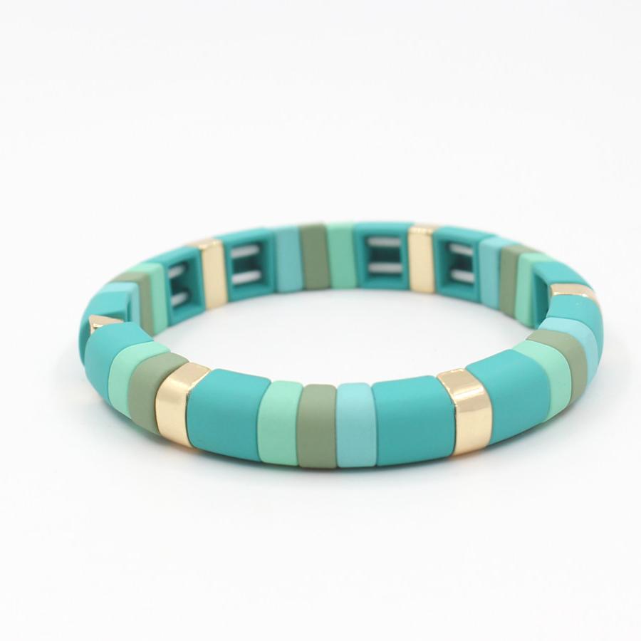 Autumn and Winter Cool Enamel Lacquer Bracelet with Green Geometric Shaped bead