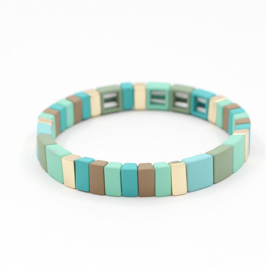 Autumn and Winter Cool Enamel Lacquer Bracelet with Green Geometric Shaped bead